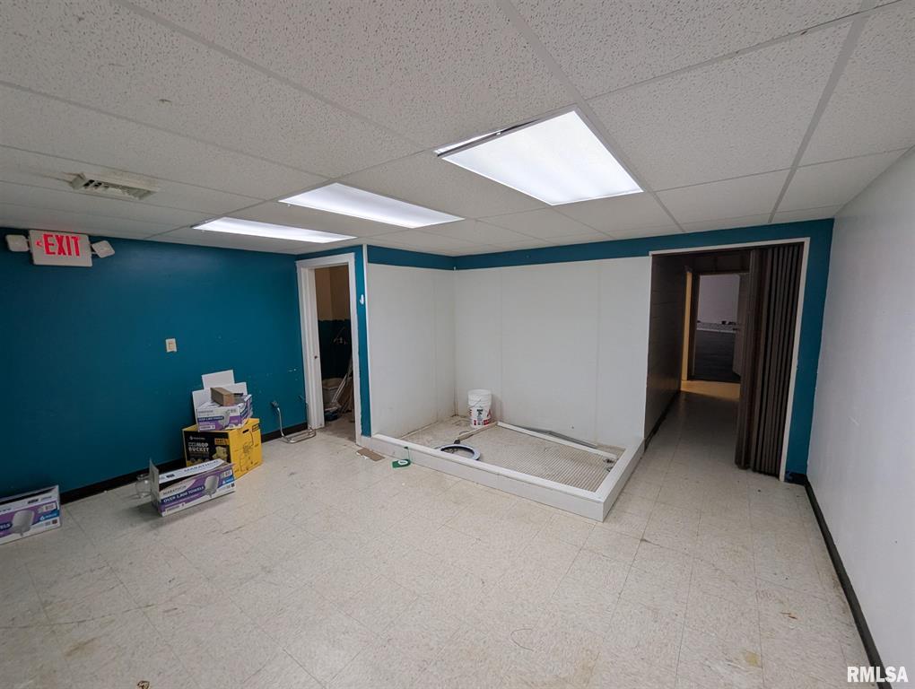 6926 N University St, 6926 North University Street, Peoria, IL 61614