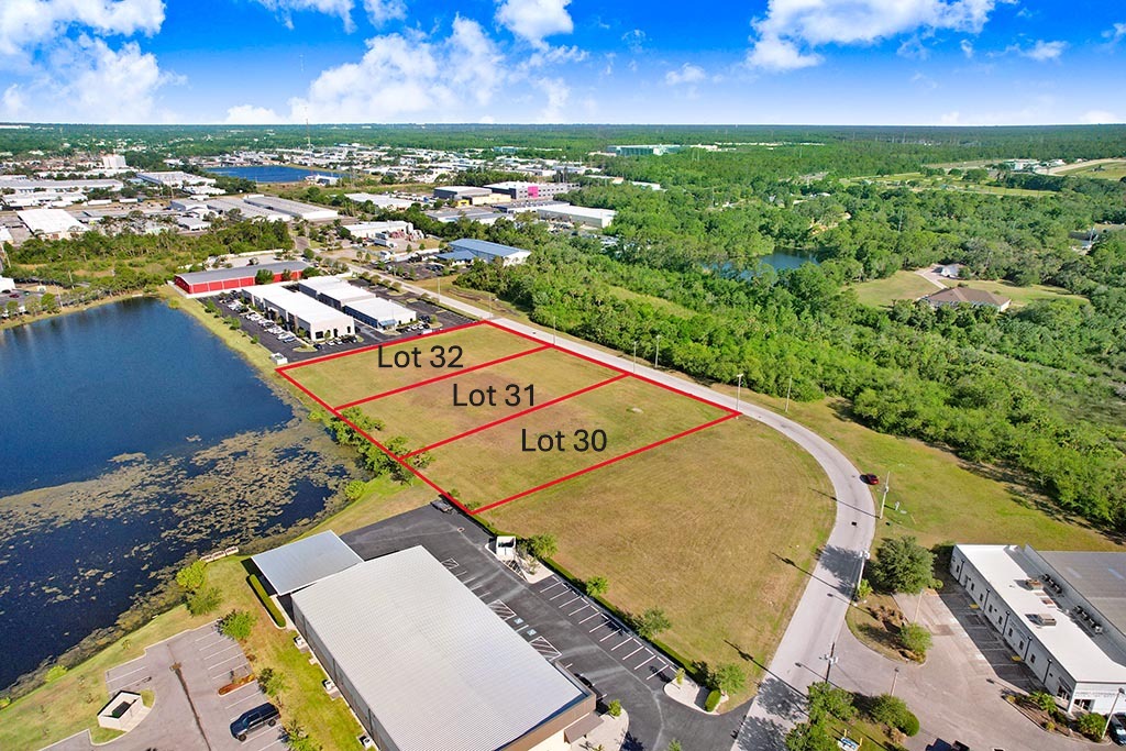 18326 Monroes Business Park, Tampa, FL 33635