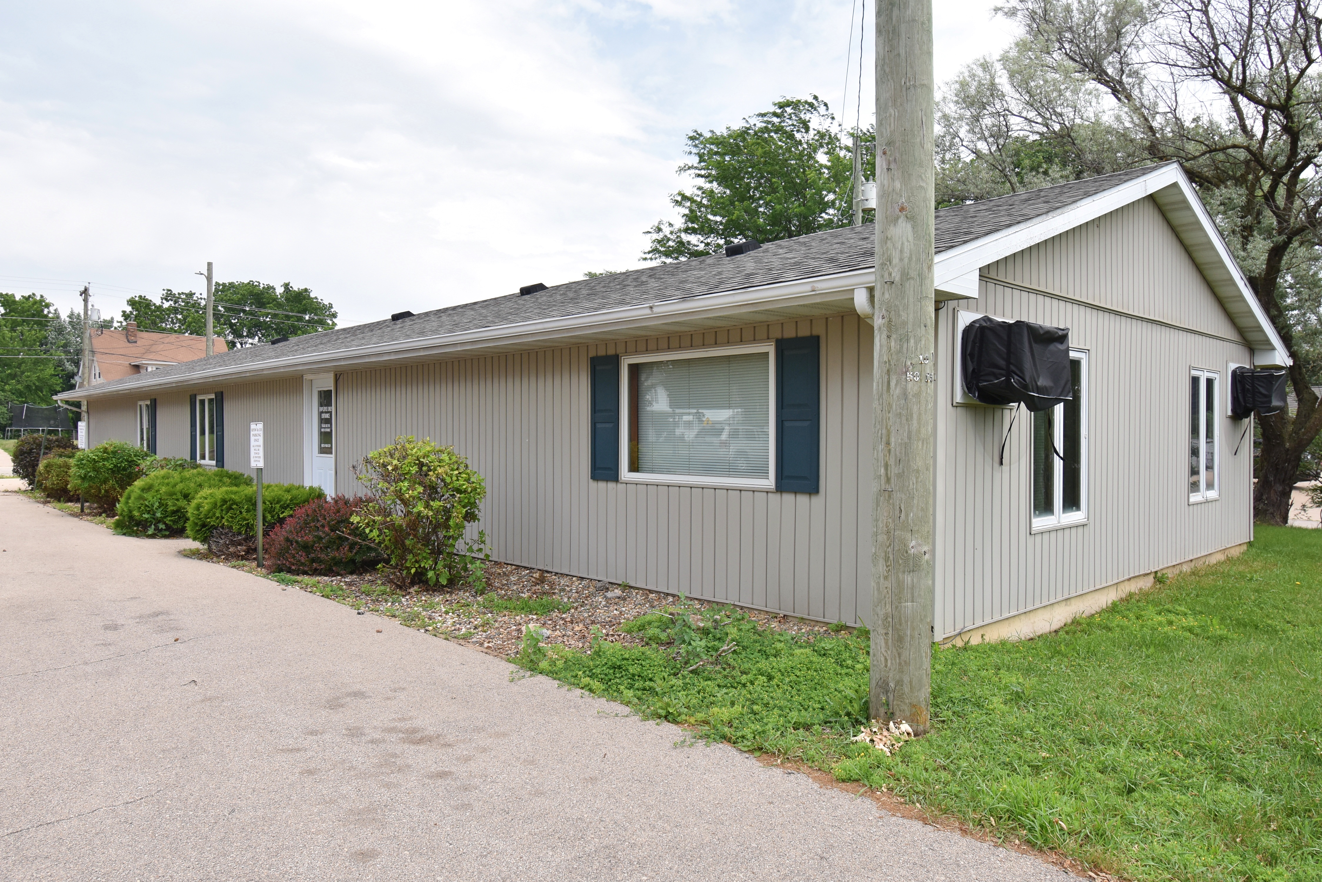 819 1st Street East, Independence, IA 50644