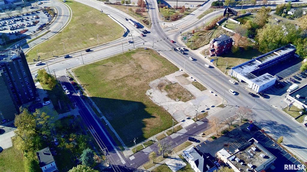 1506 N Knoxville Ave, 1506 Knoxville Avenue, Peoria, IL 61603