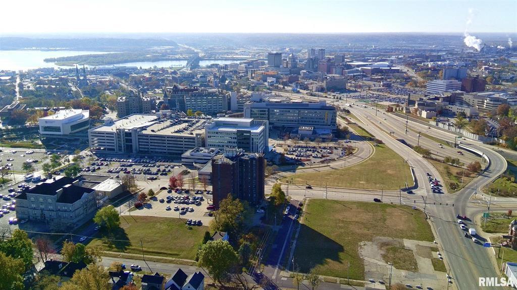 1506 N Knoxville Ave, 1506 Knoxville Avenue, Peoria, IL 61603