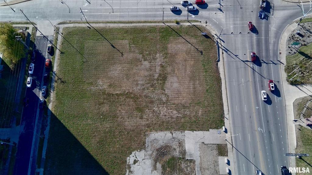 1506 N Knoxville Ave, 1506 Knoxville Avenue, Peoria, IL 61603