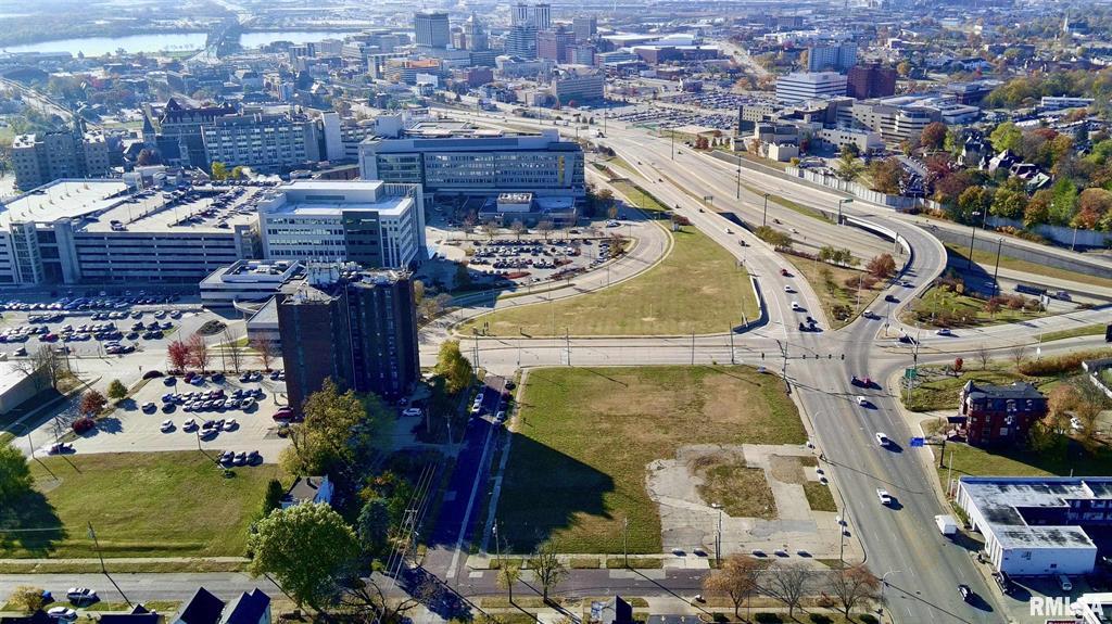 1506 N Knoxville Ave, 1506 Knoxville Avenue, Peoria, IL 61603