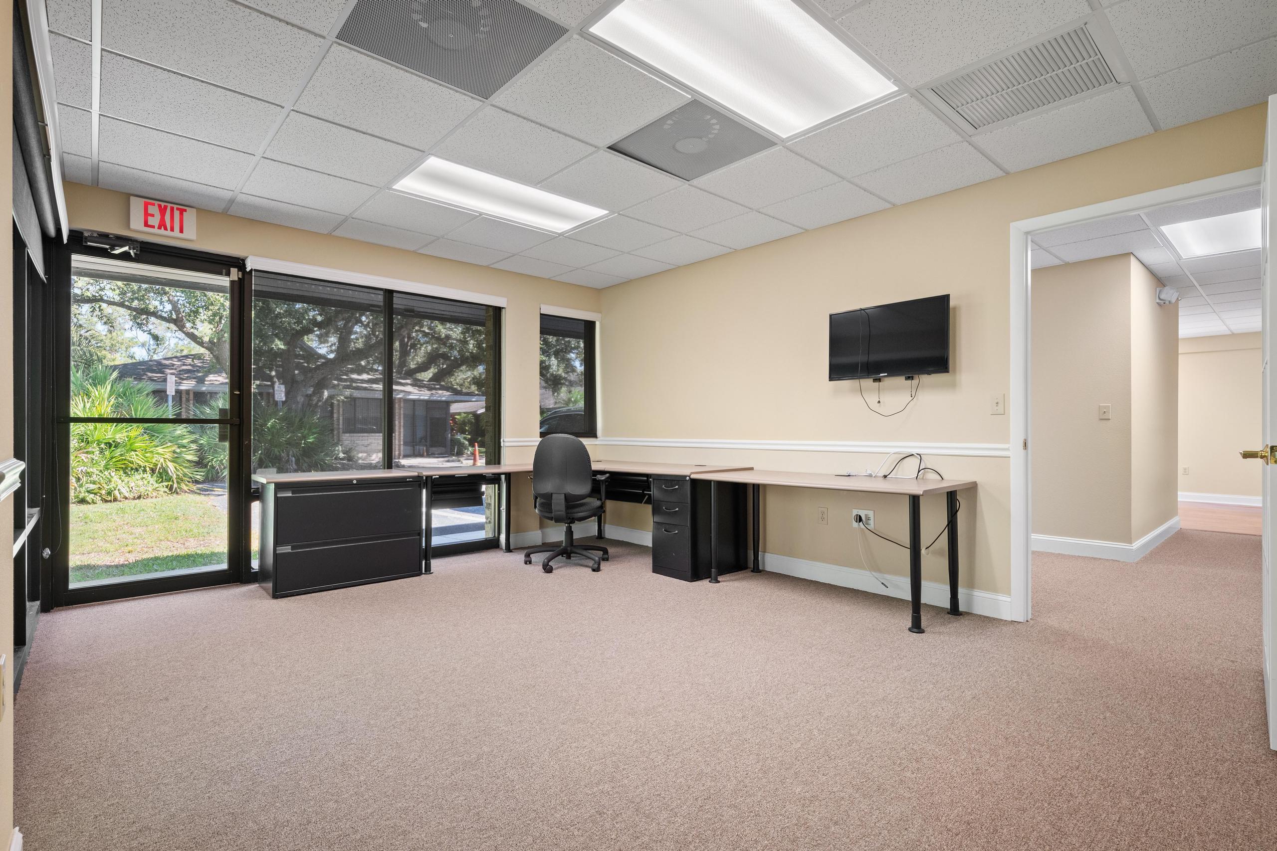 701 Enterprise Road East, Safety Harbor, FL 34695