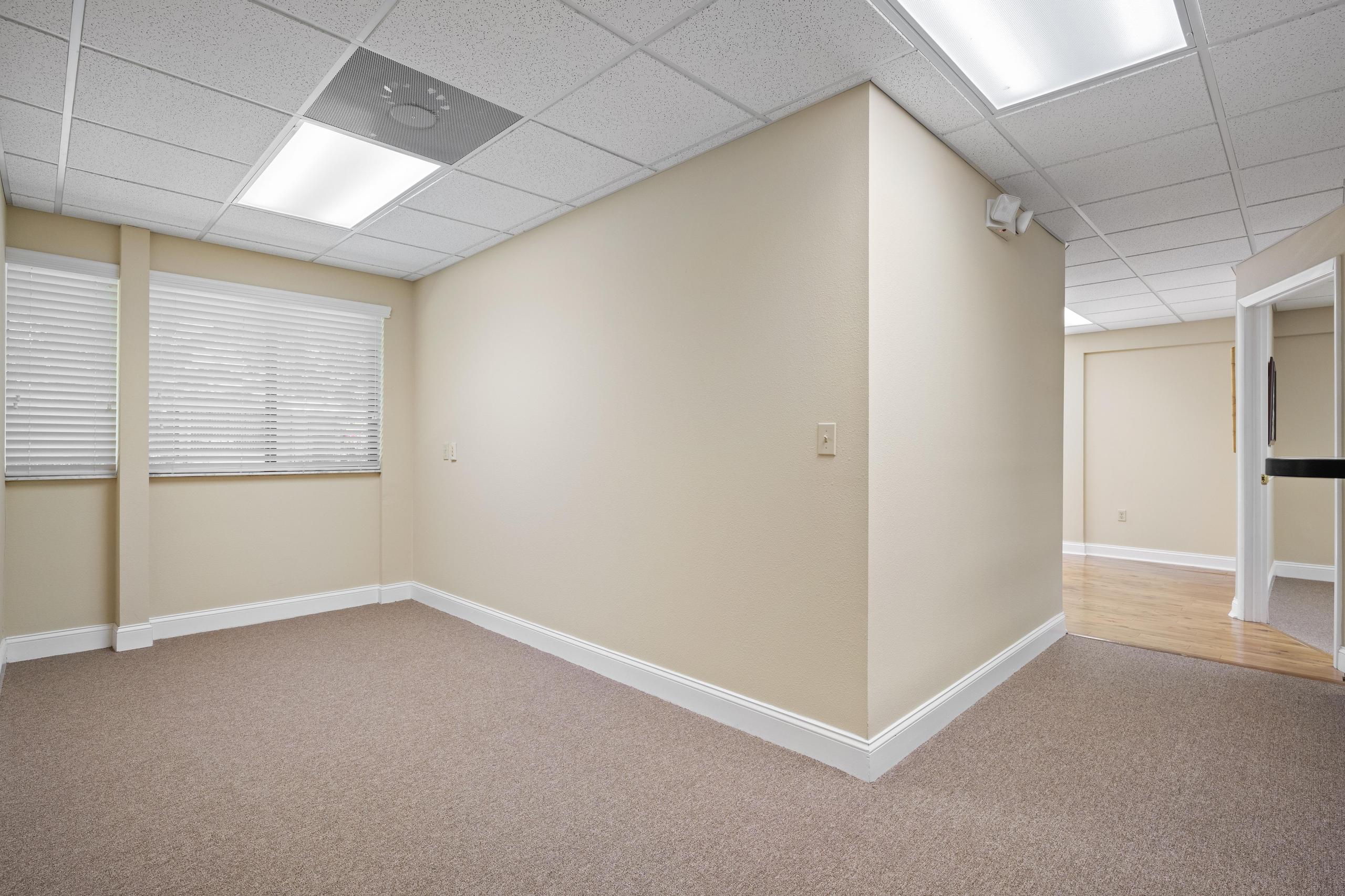 701 Enterprise Road East, Safety Harbor, FL 34695