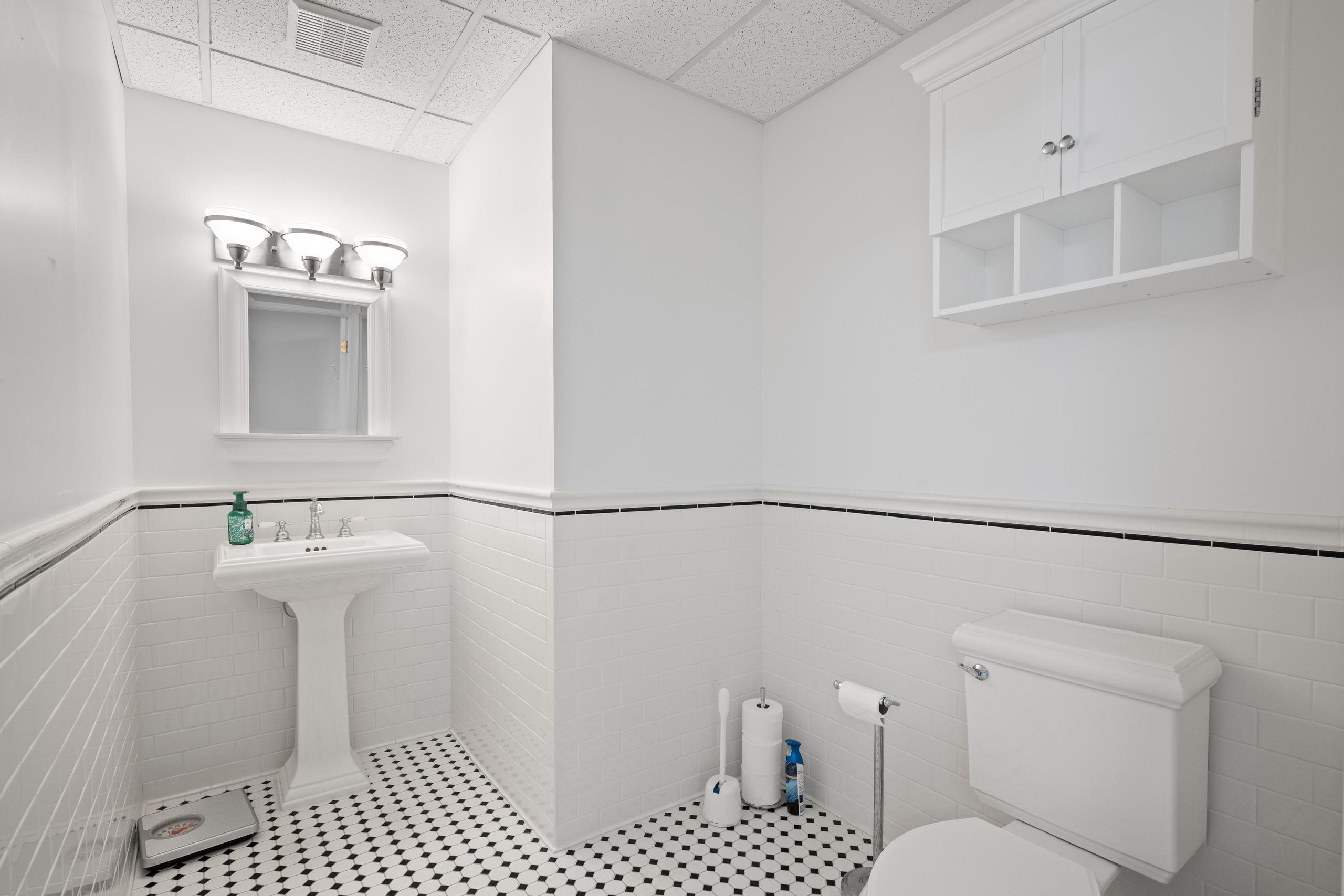 701 Enterprise Road East, Safety Harbor, FL 34695