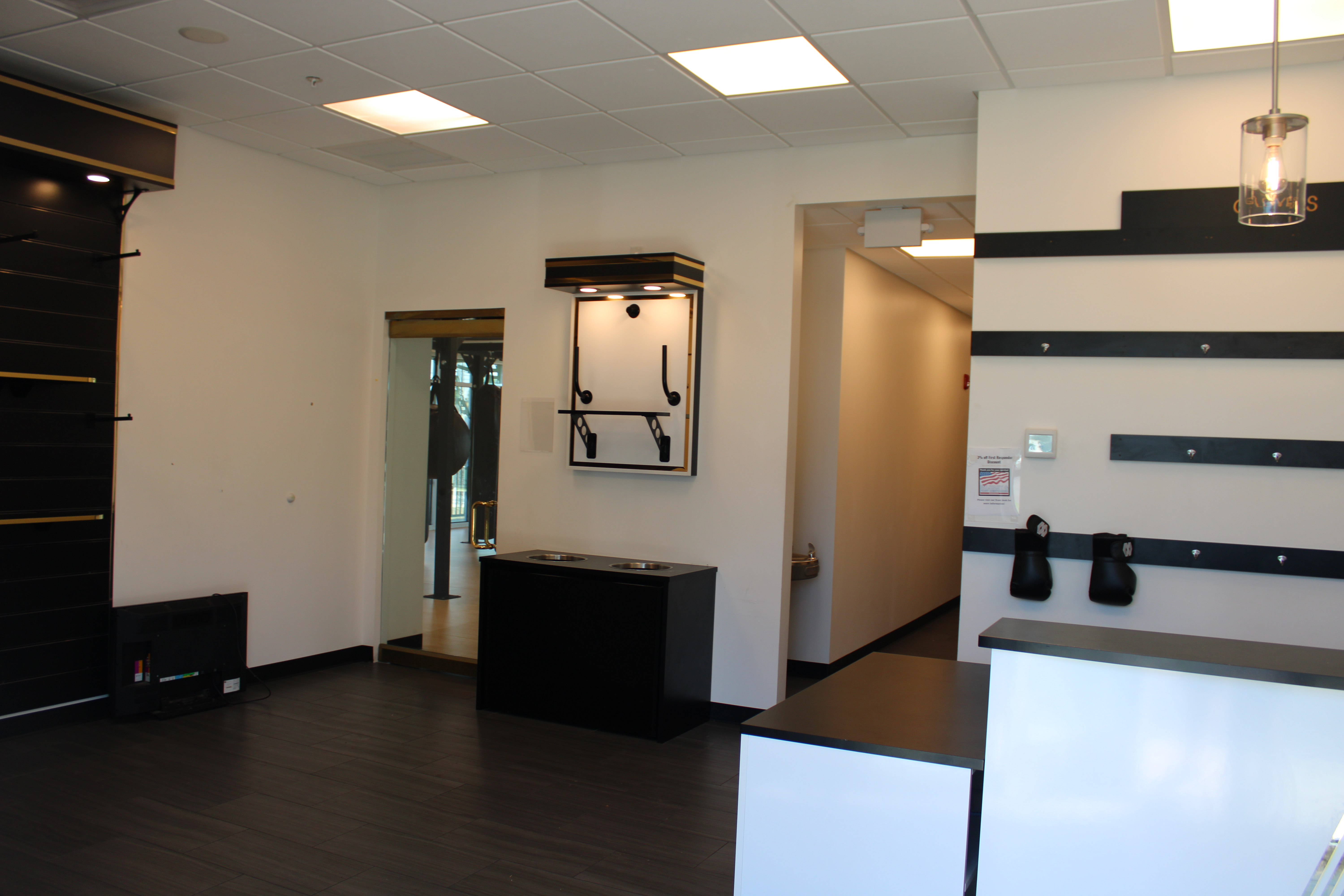 2076 Seminole Boulevard, Largo, FL 33778