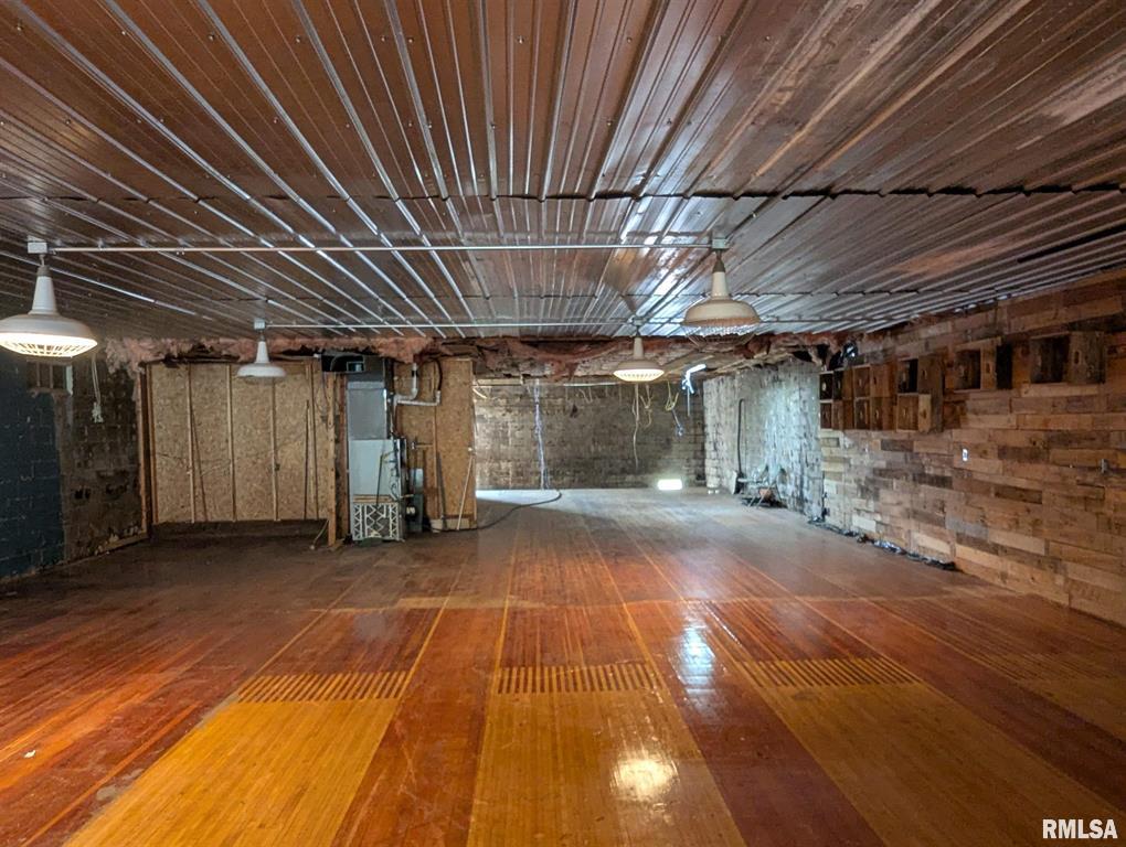 122 N Main St, 122 North Main Street, Washington, IL 61571