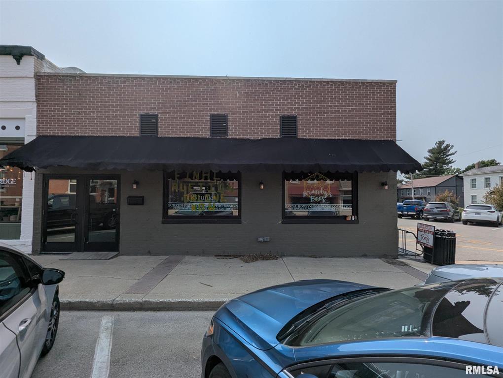 122 N Main St, 122 North Main Street, Washington, IL 61571