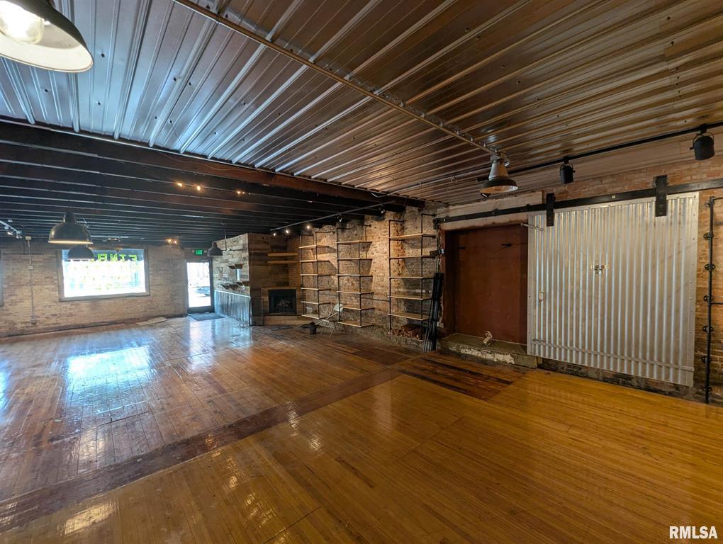 122 N Main St, 122 North Main Street, Washington, IL 61571