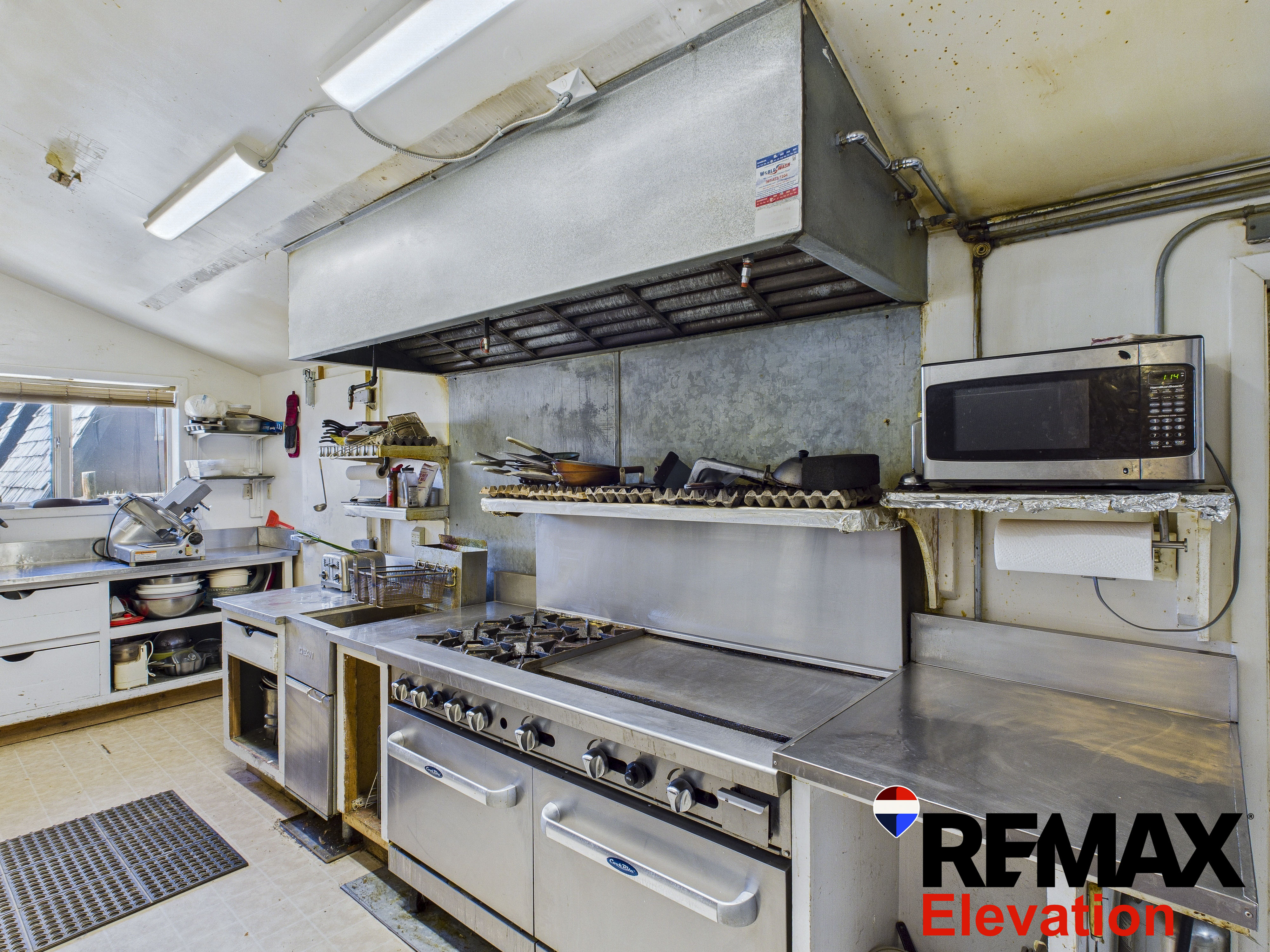 150 East Main Street, Atlantic City, WY 82520