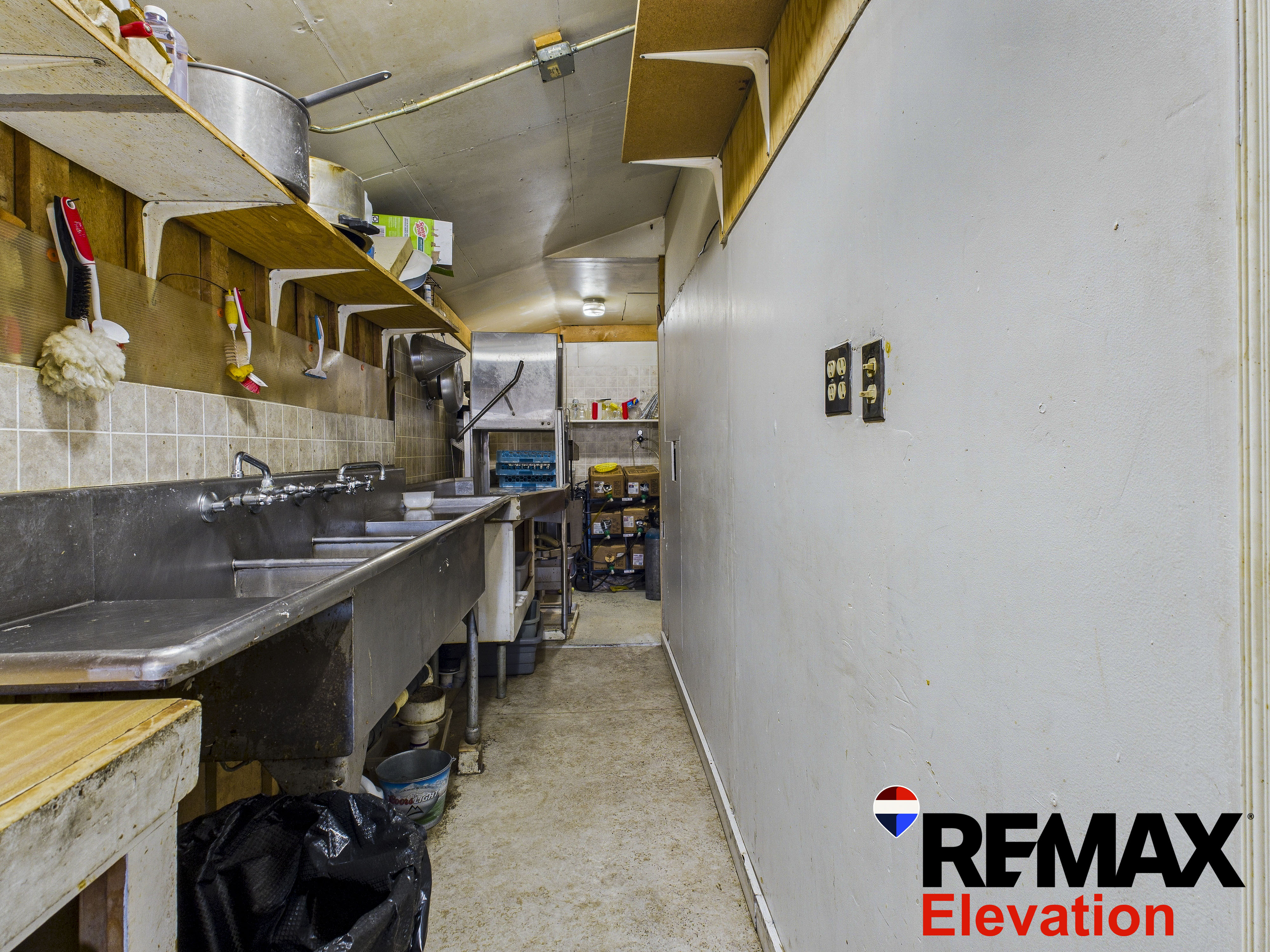 150 East Main Street, Atlantic City, WY 82520