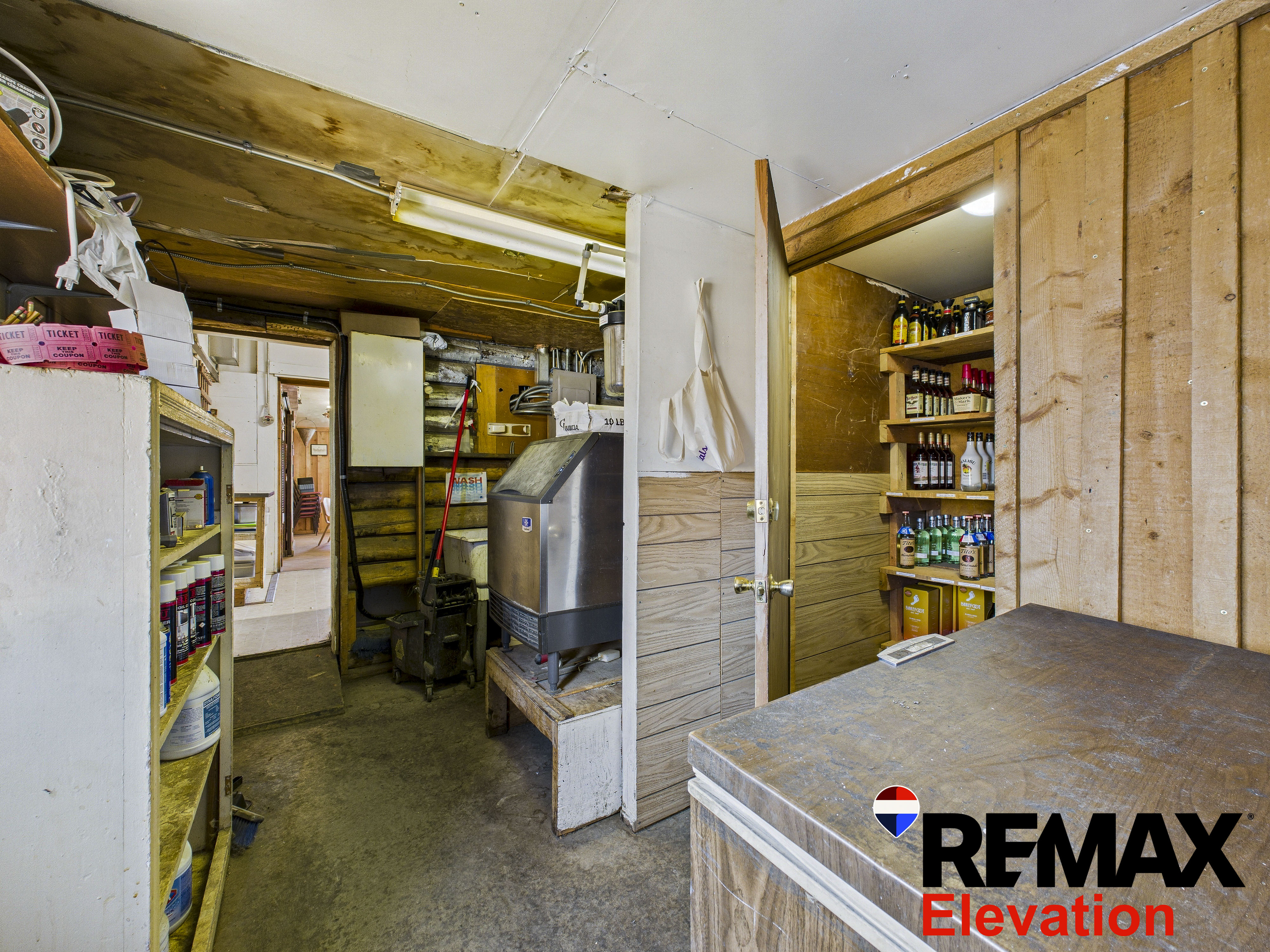 150 East Main Street, Atlantic City, WY 82520