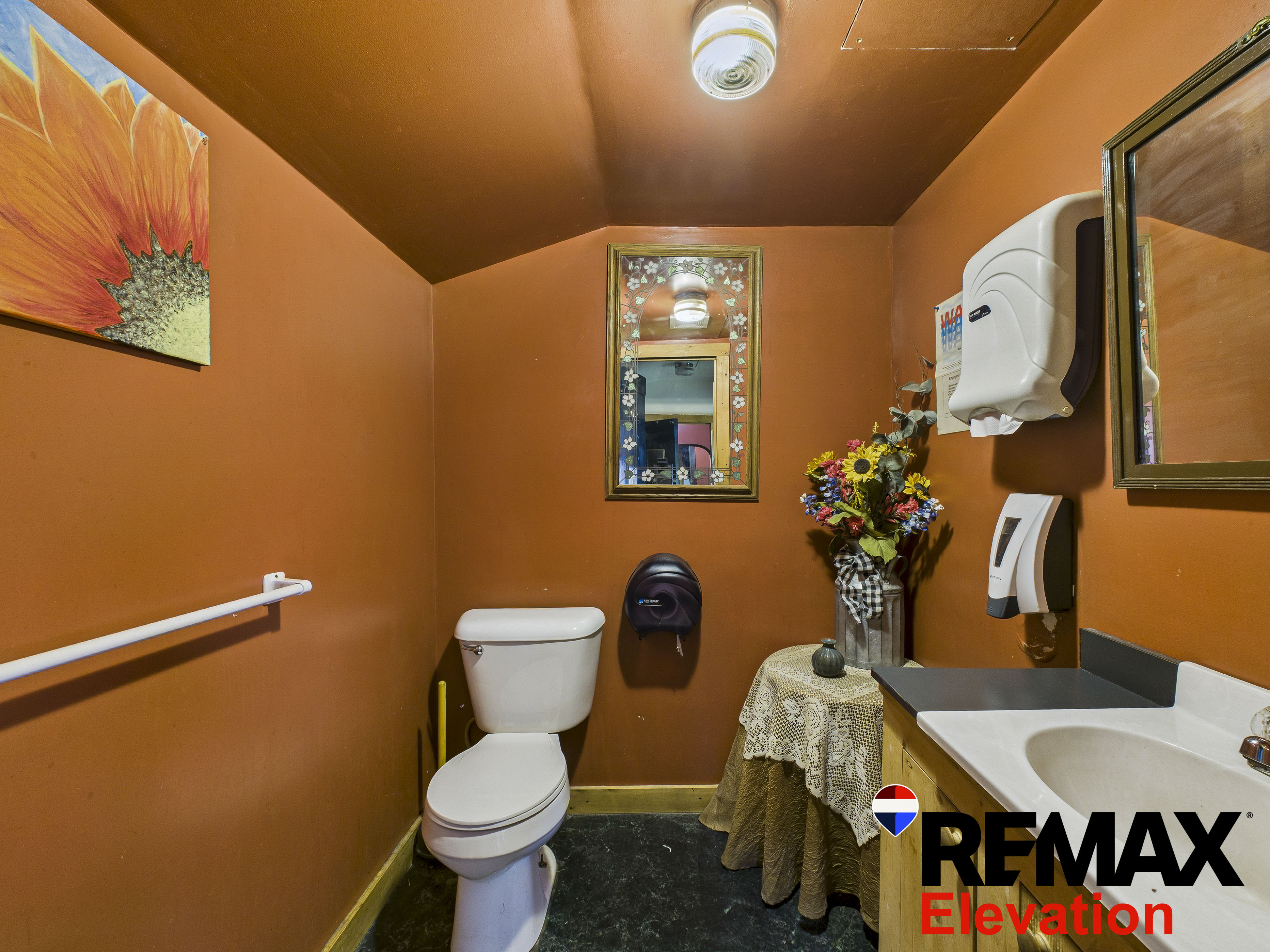 150 East Main Street, Atlantic City, WY 82520