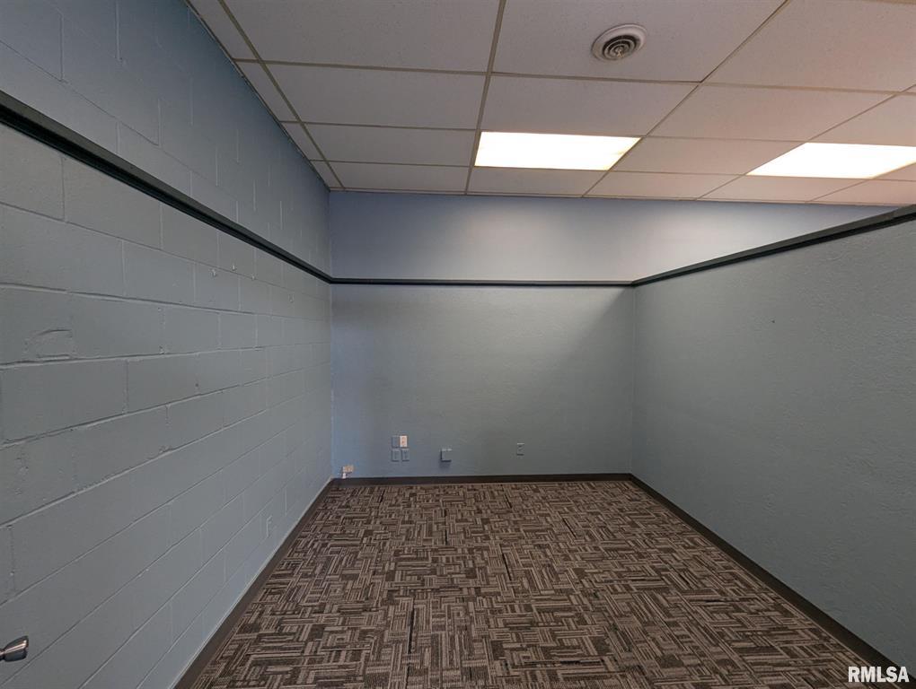 2910 Court Street, Pekin, IL 61554