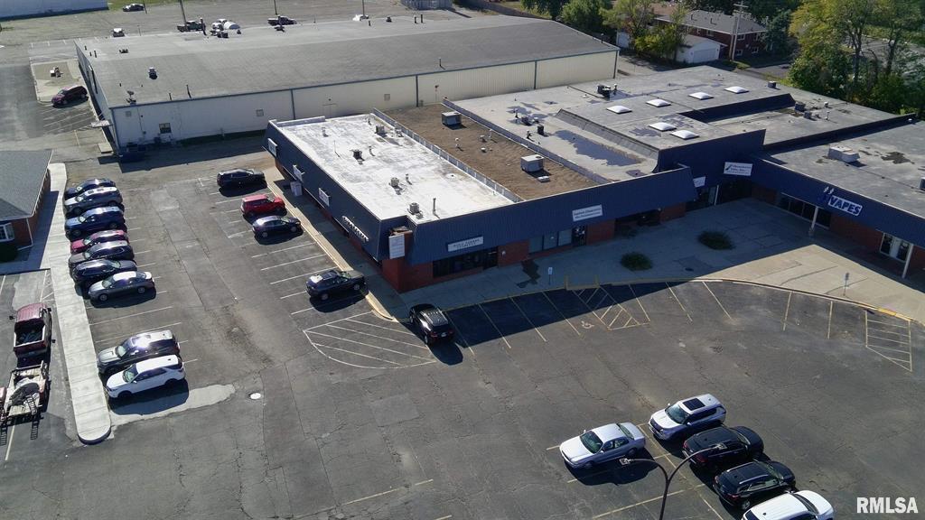 2910 Court Street, Pekin, IL 61554