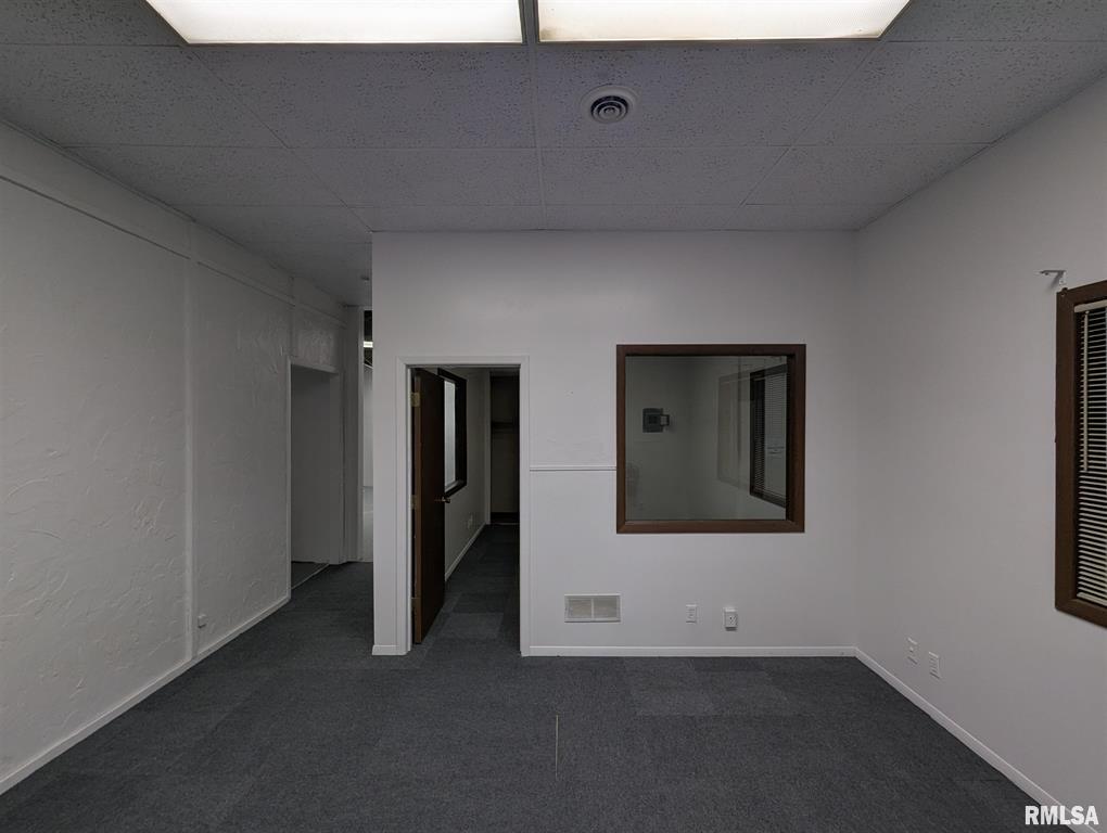 2910 Court Street, Pekin, IL 61554