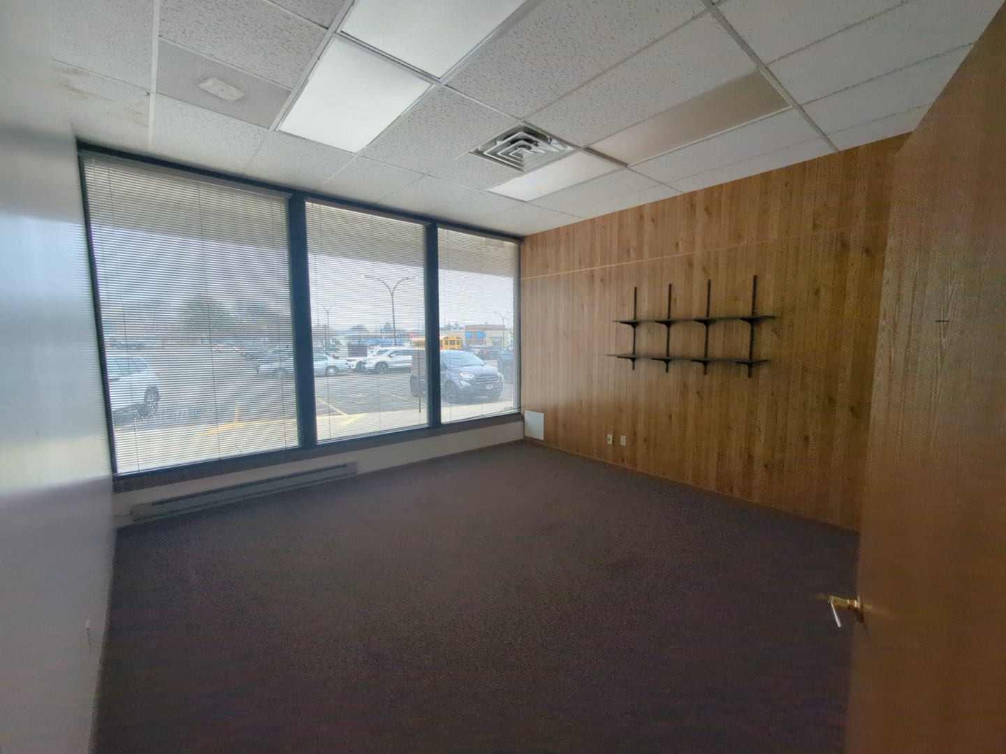 2910 Court Street, Pekin, IL 61554