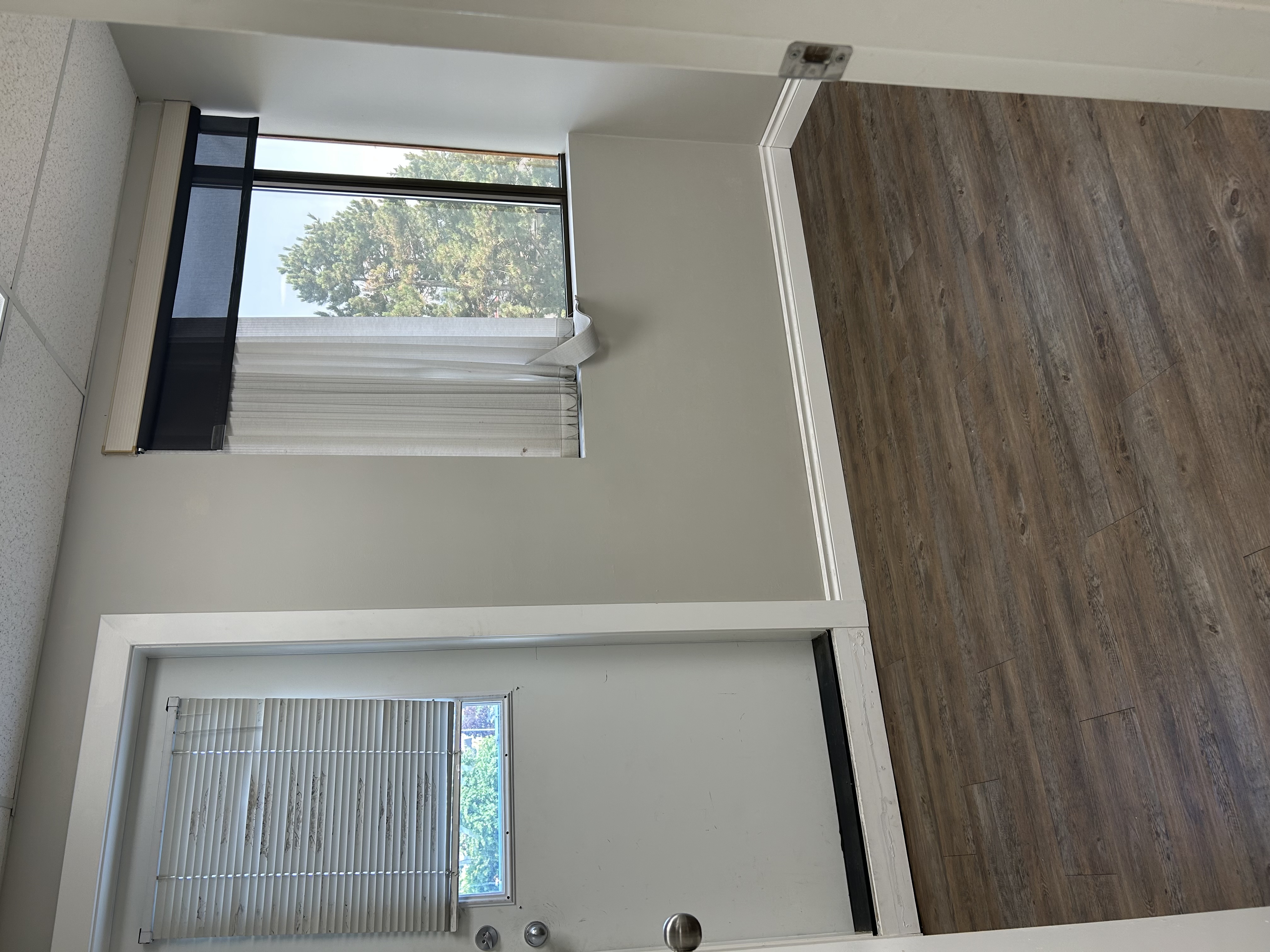 31935 South Fraser Way, Abbotsford, BC V2T, Canada