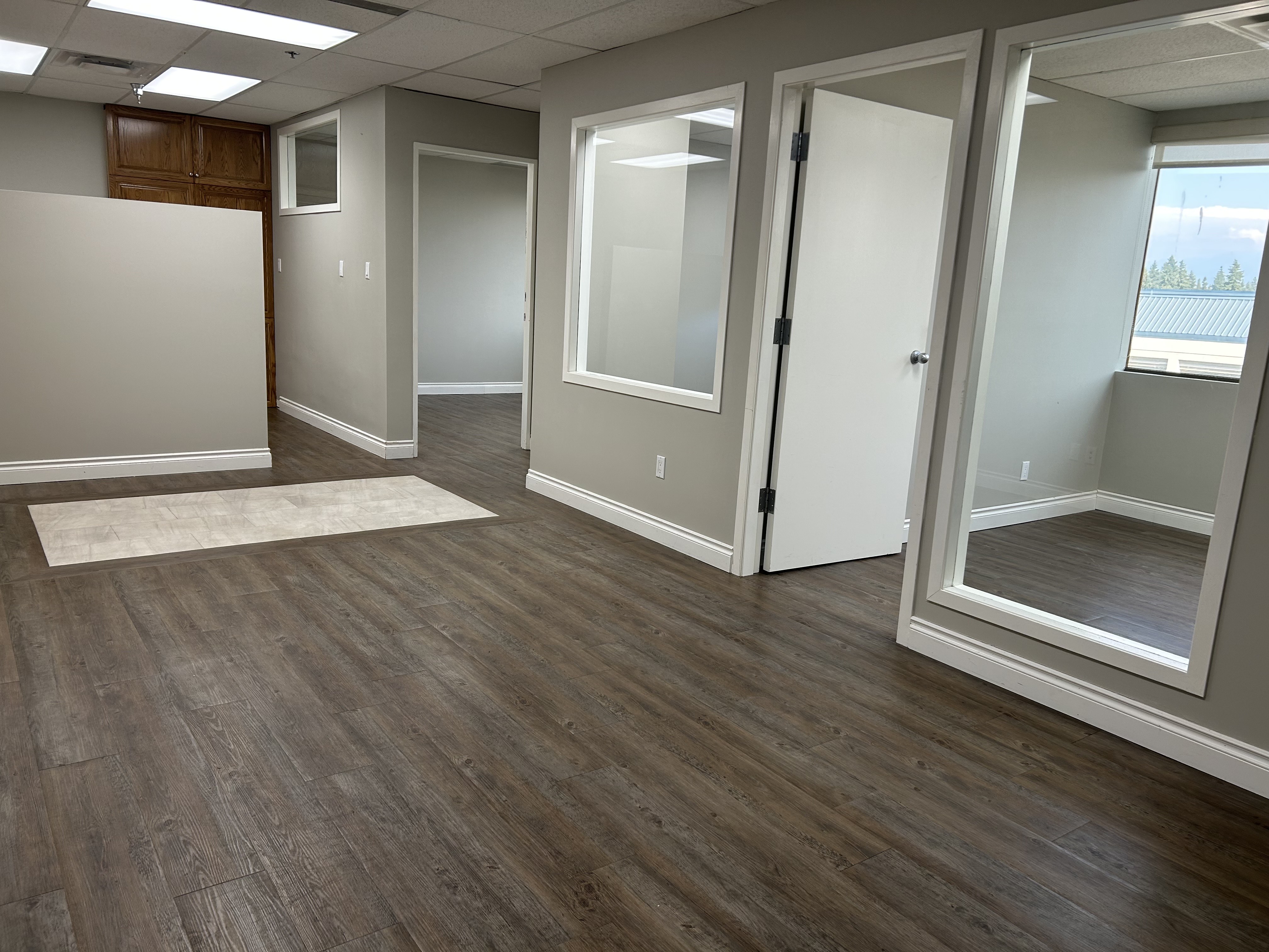 31935 South Fraser Way, Abbotsford, BC V2T, Canada