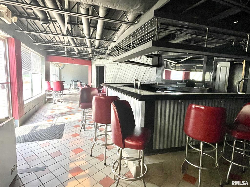 930 South 2nd Street, Pekin, IL 61554