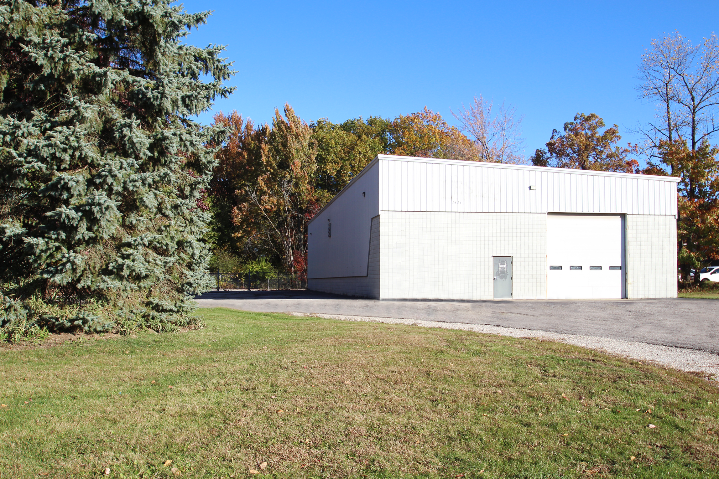 6,250 SF Warehouse near Highway 
