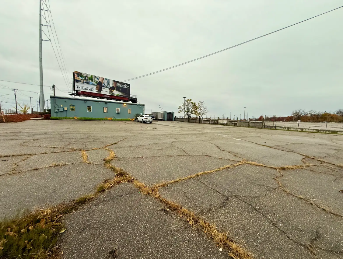 812 South Martin Luther King Junior Boulevard, Lansing, MI 48915