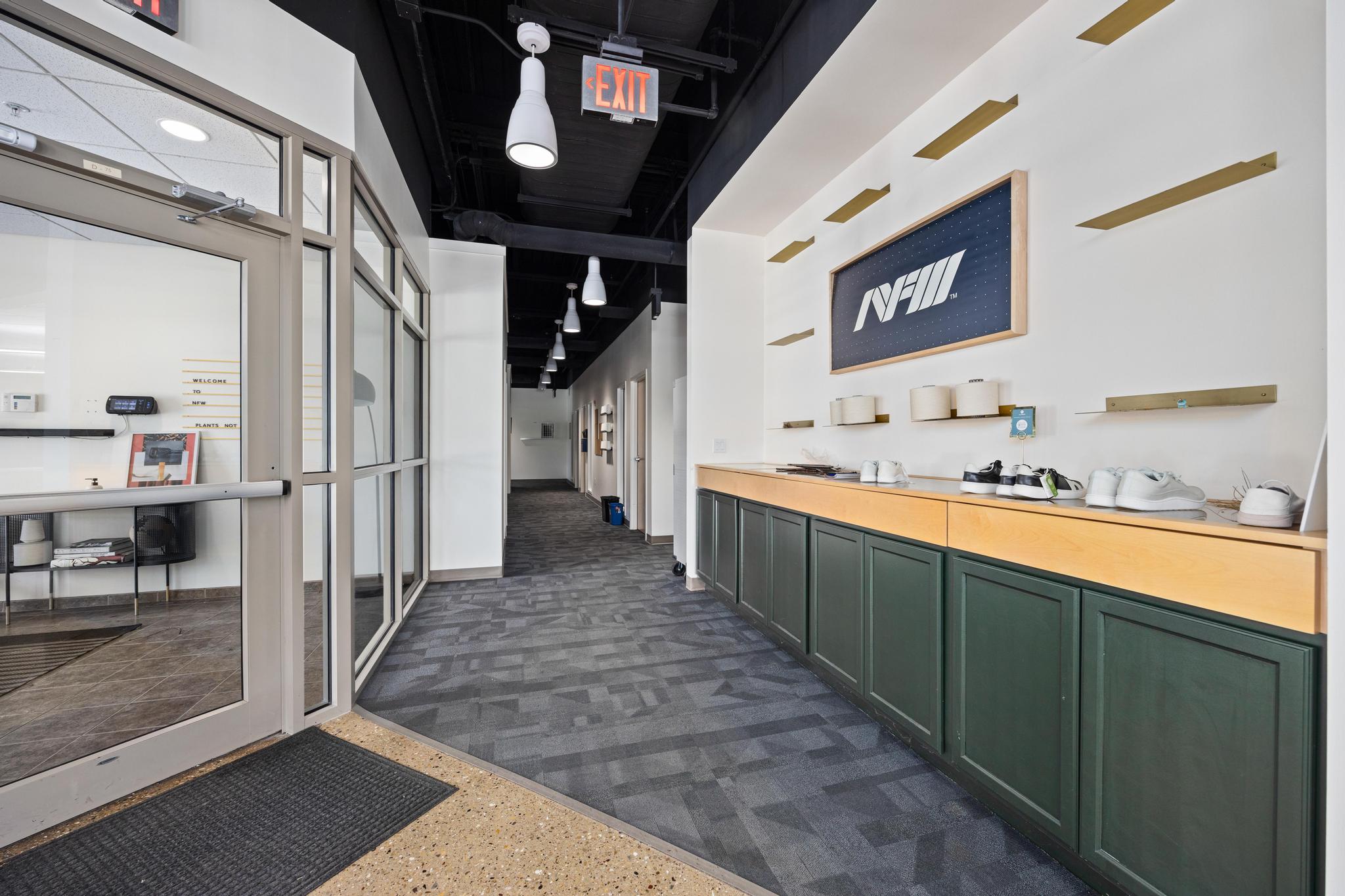 6533 North Galena Road, Peoria, IL 61614