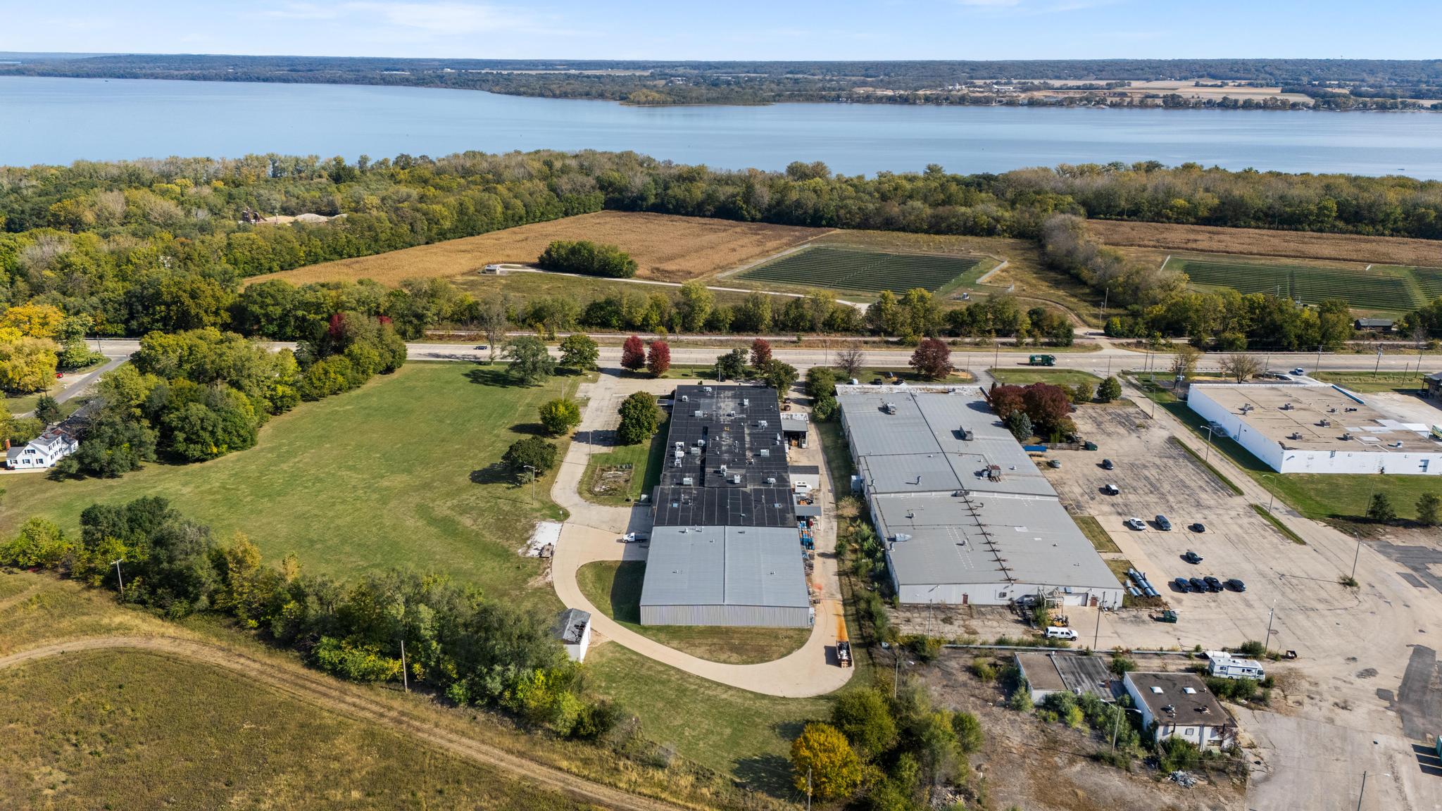 6533 North Galena Road, Peoria, IL 61614