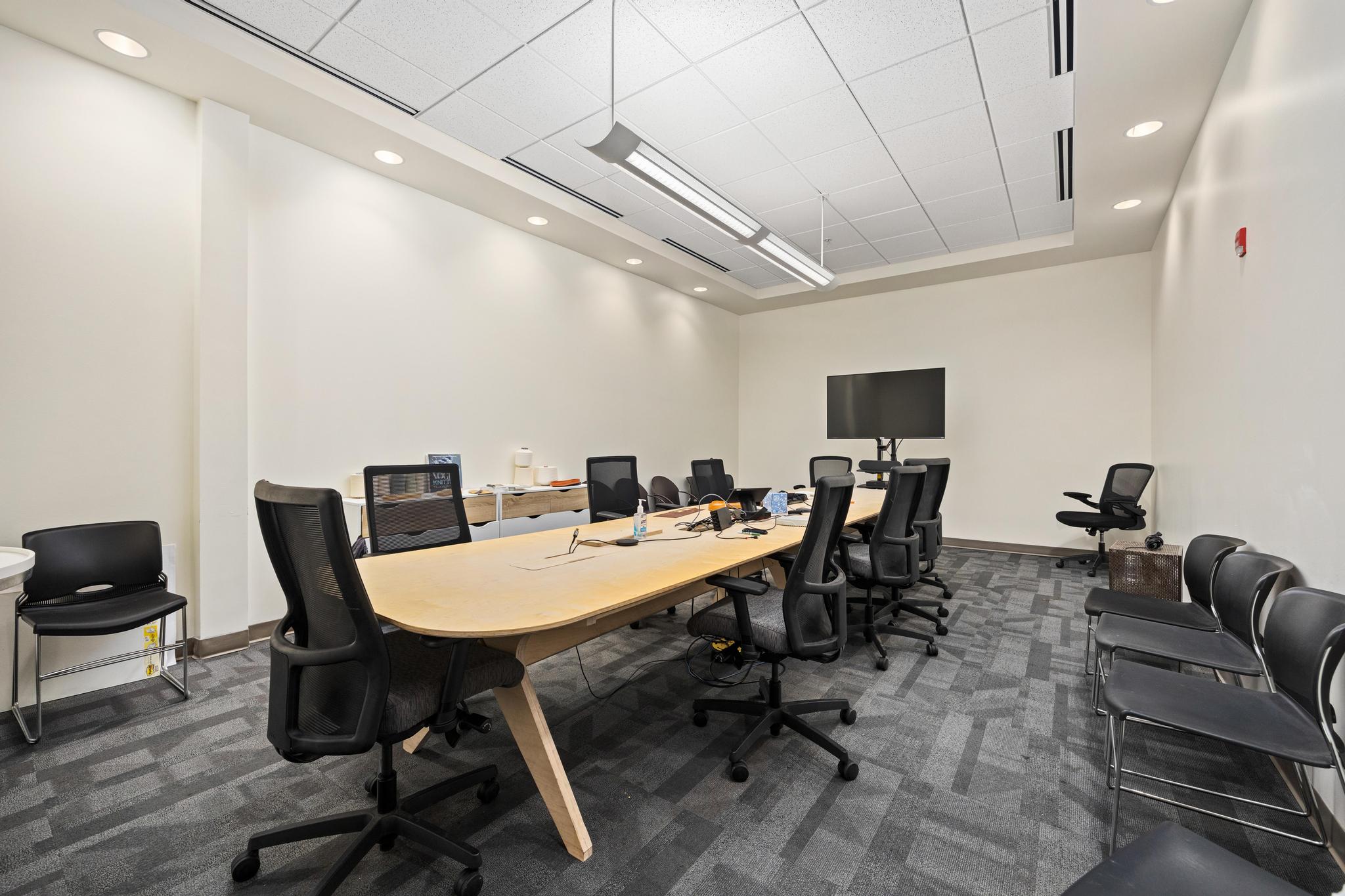 6533 North Galena Road, Peoria, IL 61614