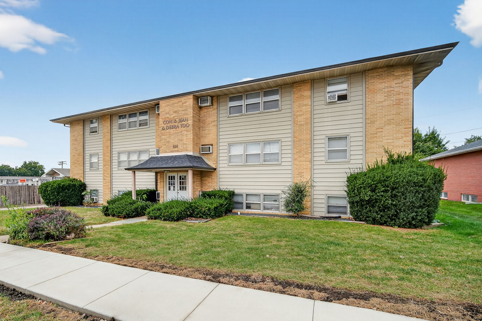 800 13th Street, West Des Moines, IA 50265