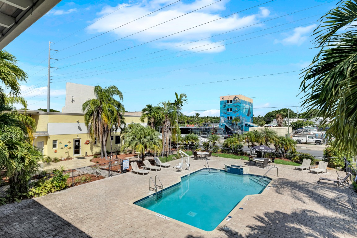 99202 Overseas Highway, Key Largo, FL 33037