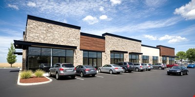 8 Retail Units For Lease in a High traffic Area