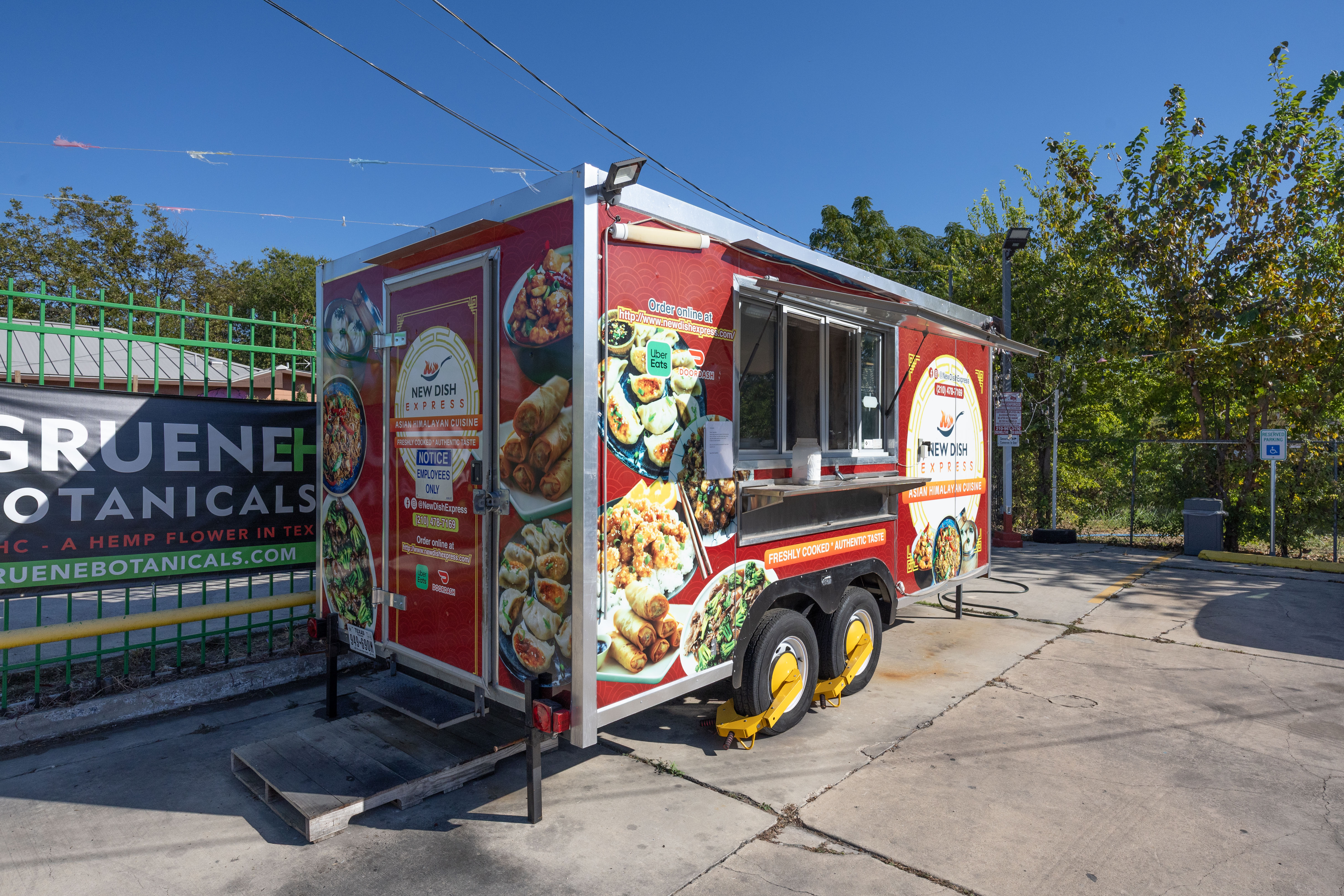 628 West Hildebrand Avenue, San Antonio, TX 78212