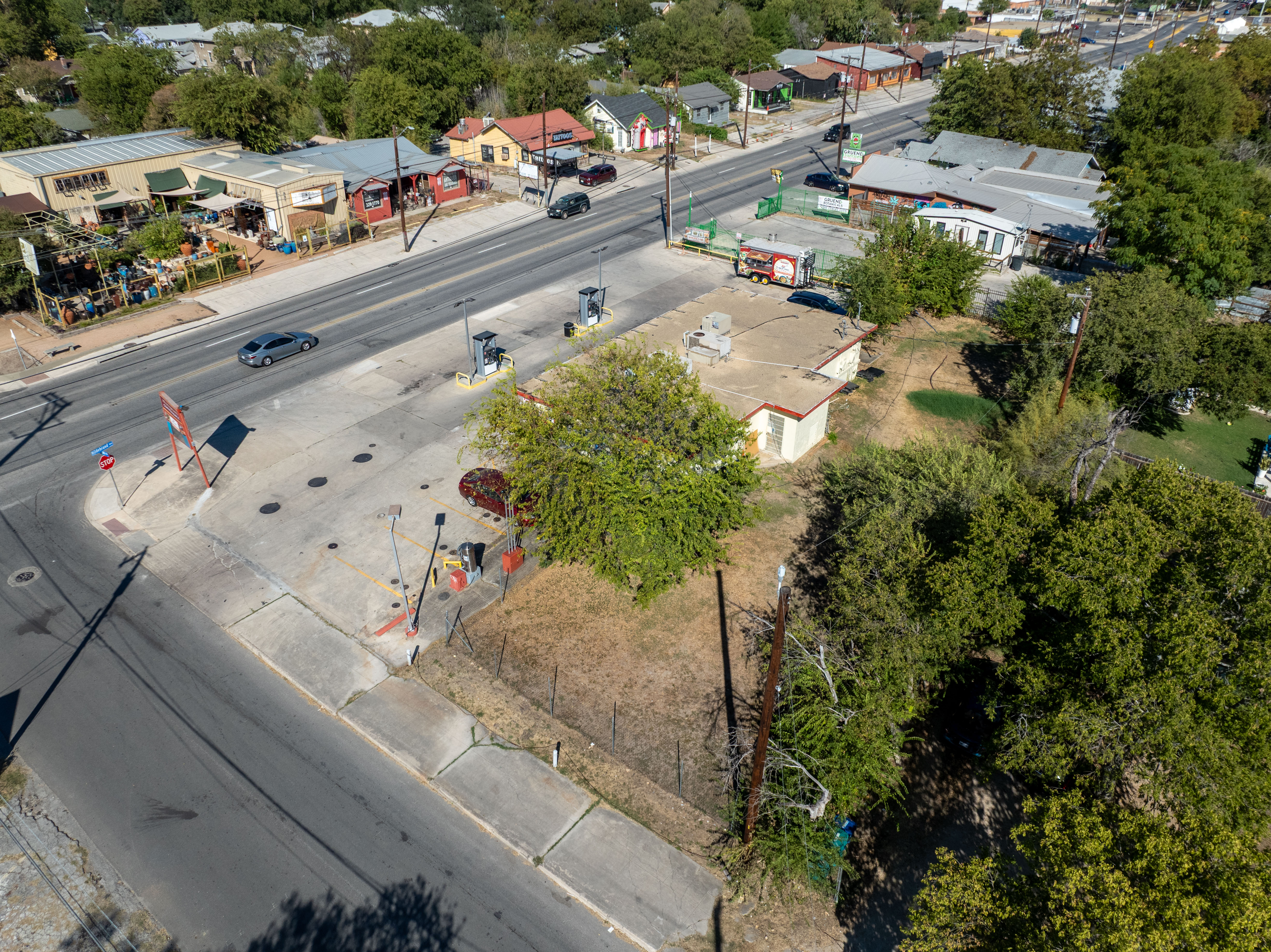 628 West Hildebrand Avenue, San Antonio, TX 78212