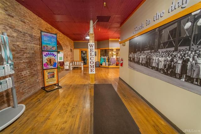 308 Cleveland Avenue, Ishpeming, MI 49849