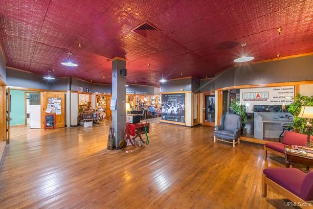 308 Cleveland Avenue, Ishpeming, MI 49849