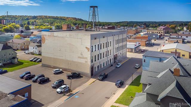 308 Cleveland Avenue, Ishpeming, MI 49849