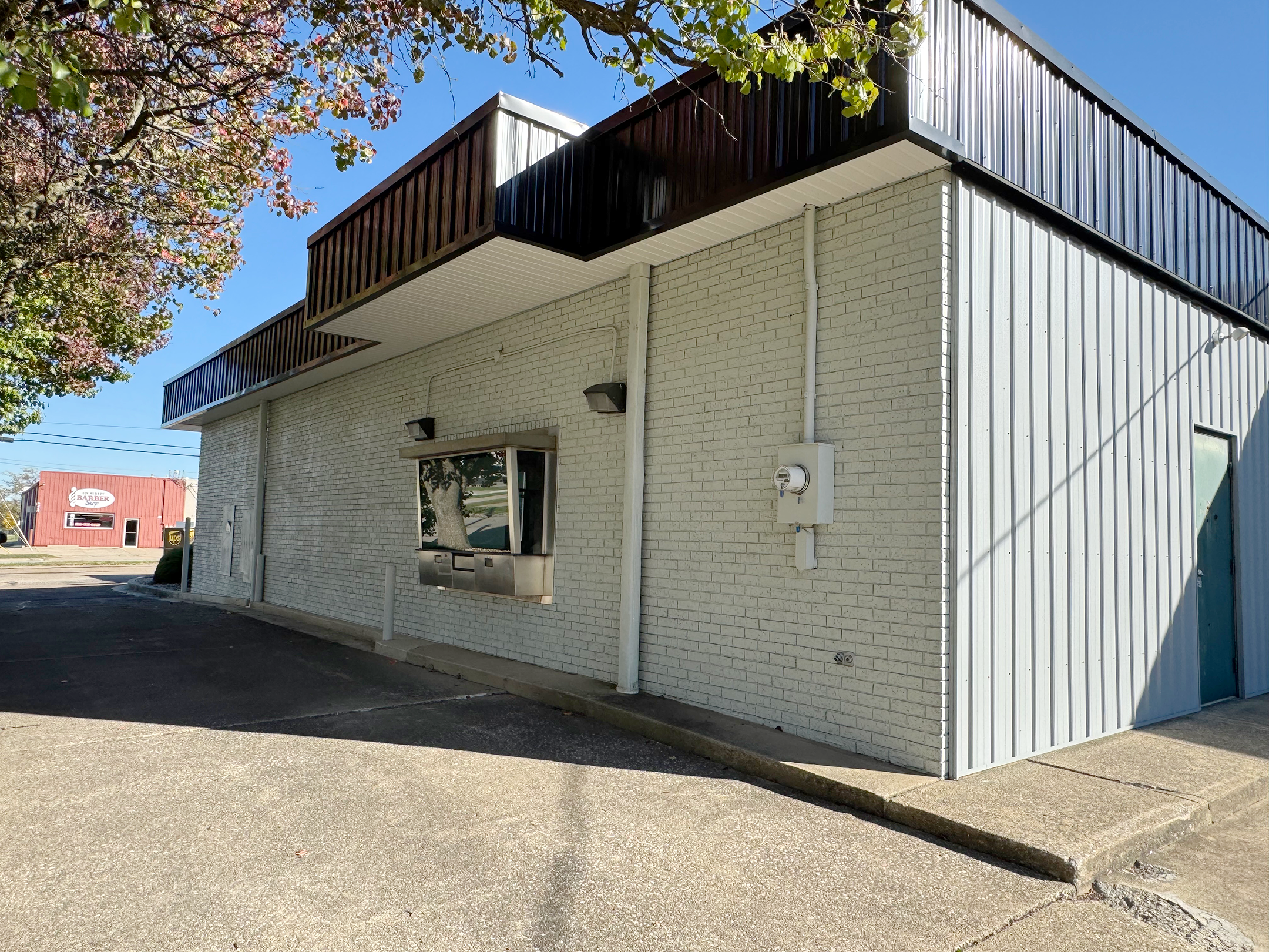 330 West High Street, Orrville, OH 44667