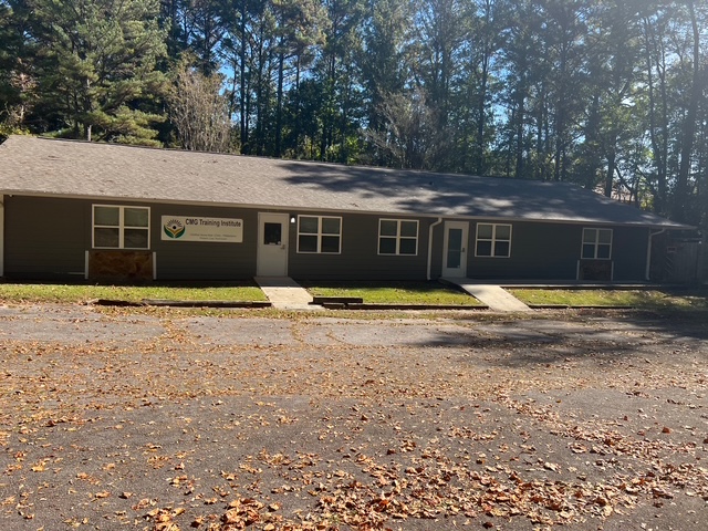 4 Forest Cir, Newnan, GA 30265