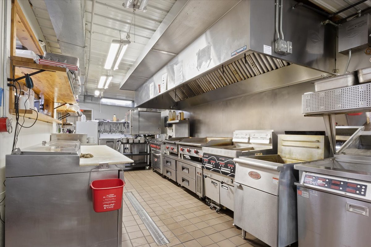 267 Runaway Drive, Climax Springs, MO 65324