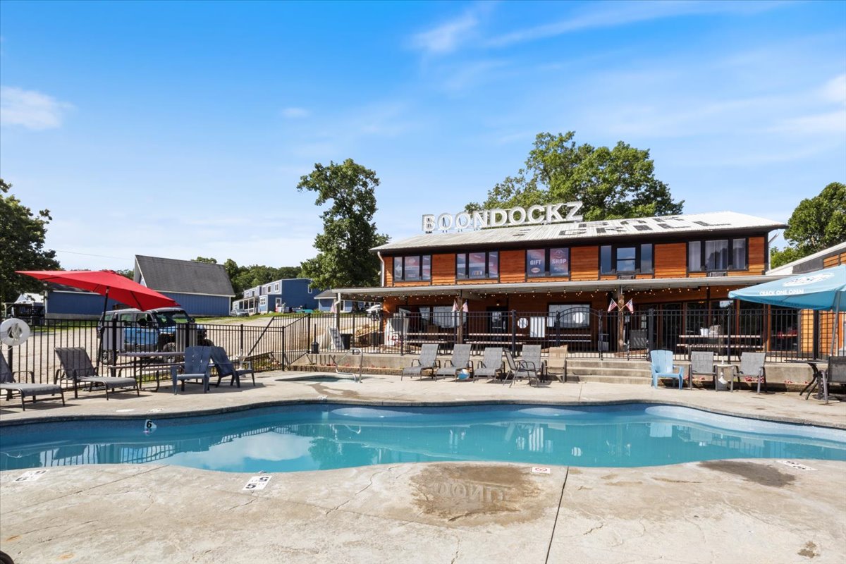 267 Runaway Drive, Climax Springs, MO 65324