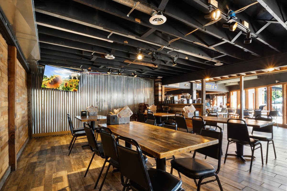 267 Runaway Drive, Climax Springs, MO 65324