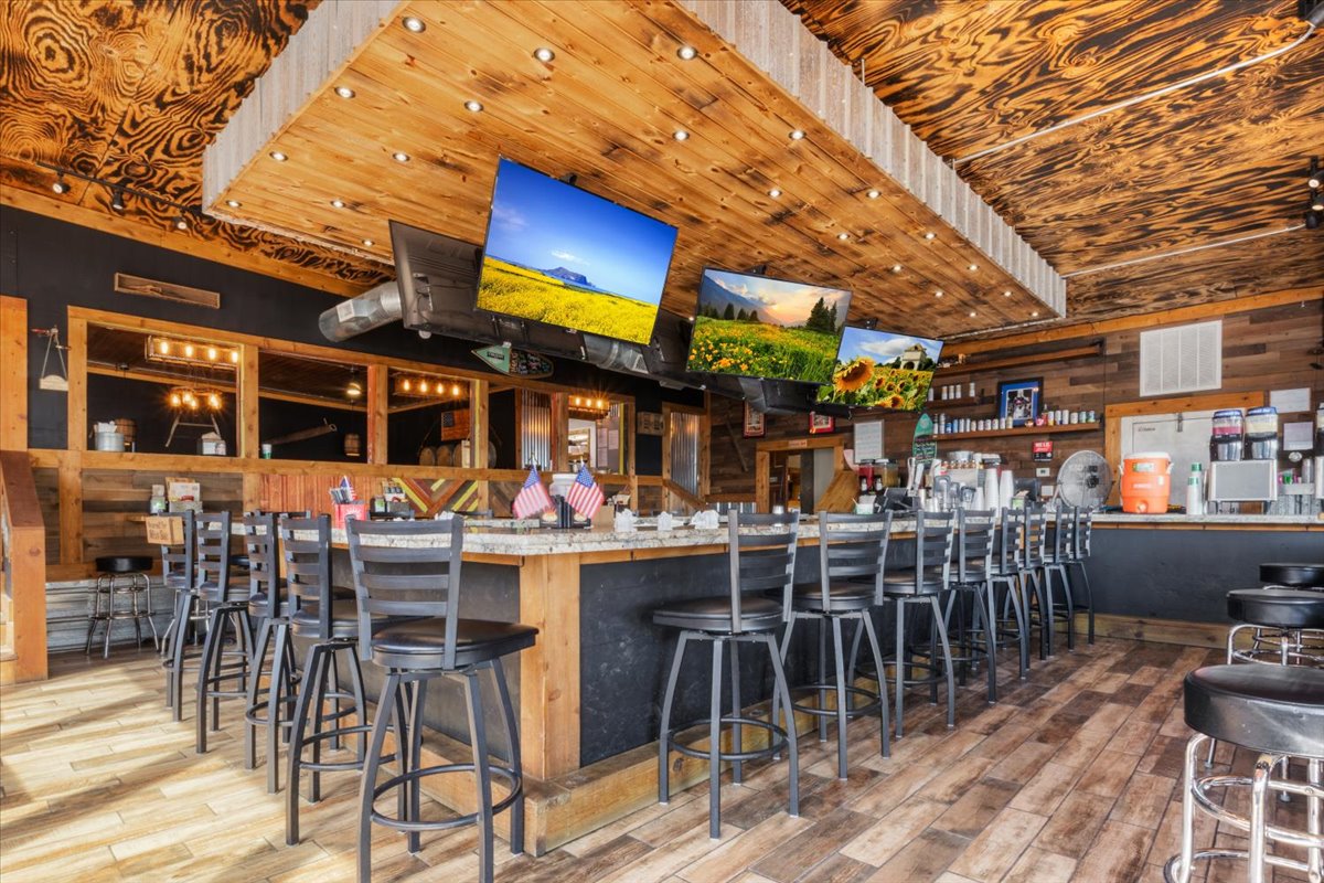 267 Runaway Drive, Climax Springs, MO 65324