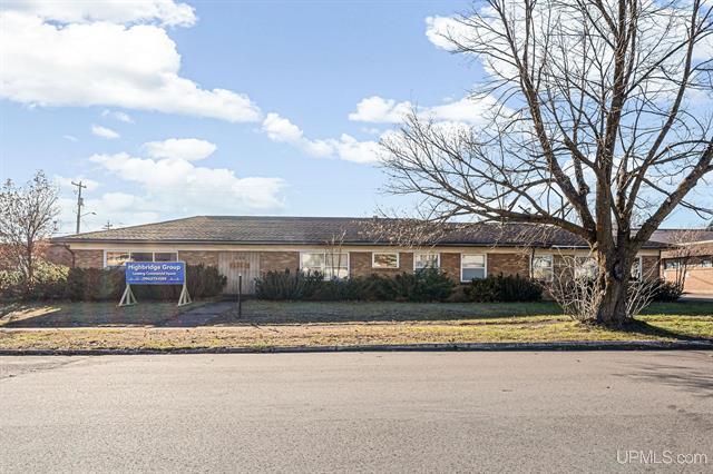 536 Mather Avenue, Ishpeming, MI 49849