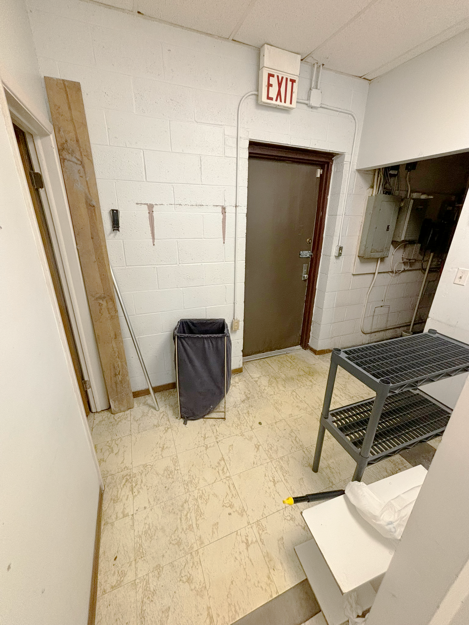 27043 - 27107 Chardon Road, Richmond Heights, OH 44143