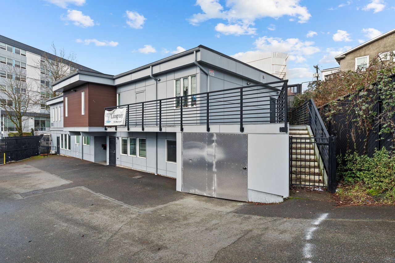 510 Rainier Avenue South, Seattle, WA 98144