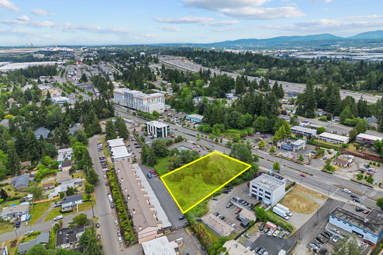 22725 Pacific Highway South, Des Moines, WA 98198
