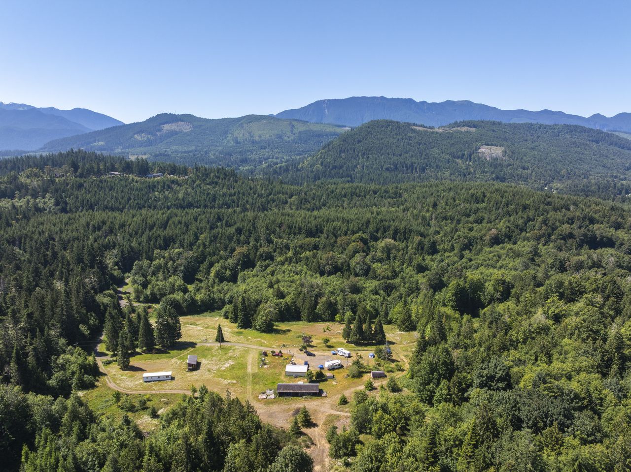 1048 Peters Rd, Port Angeles, WA 98363