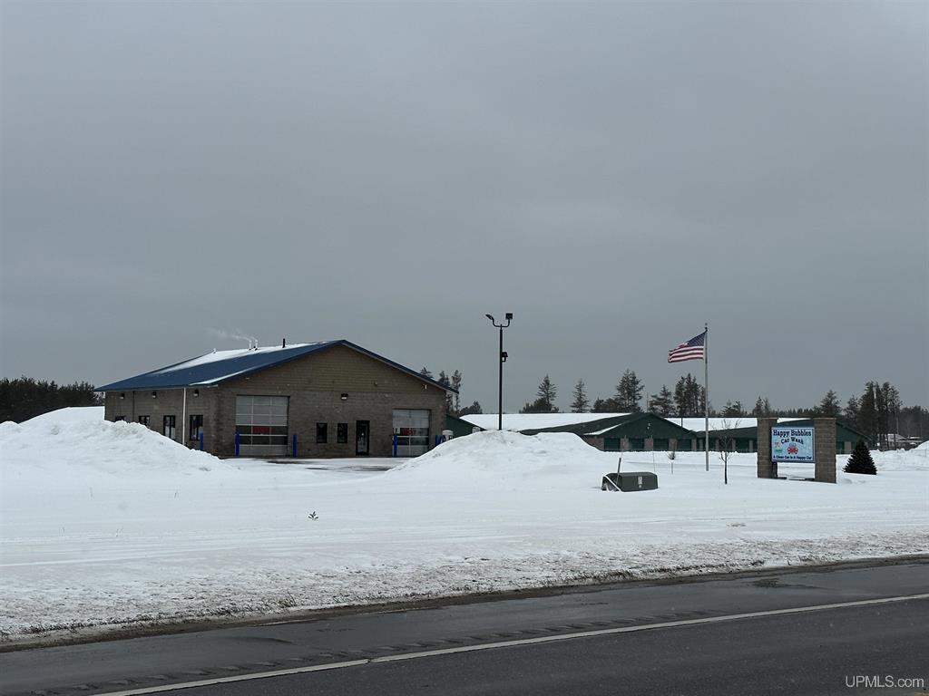 113 Michigan 553, Gwinn, MI 49841